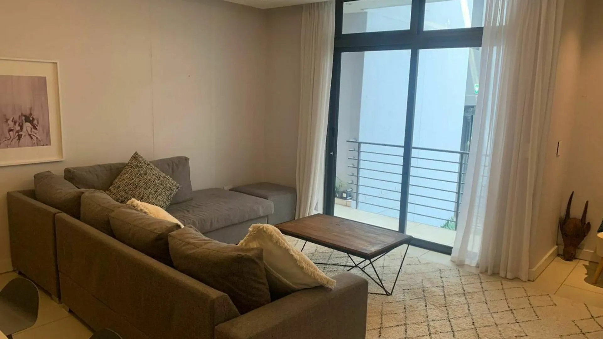 Modern 1 Bed Apartment In The Heart Of Green Point ケープタウン
